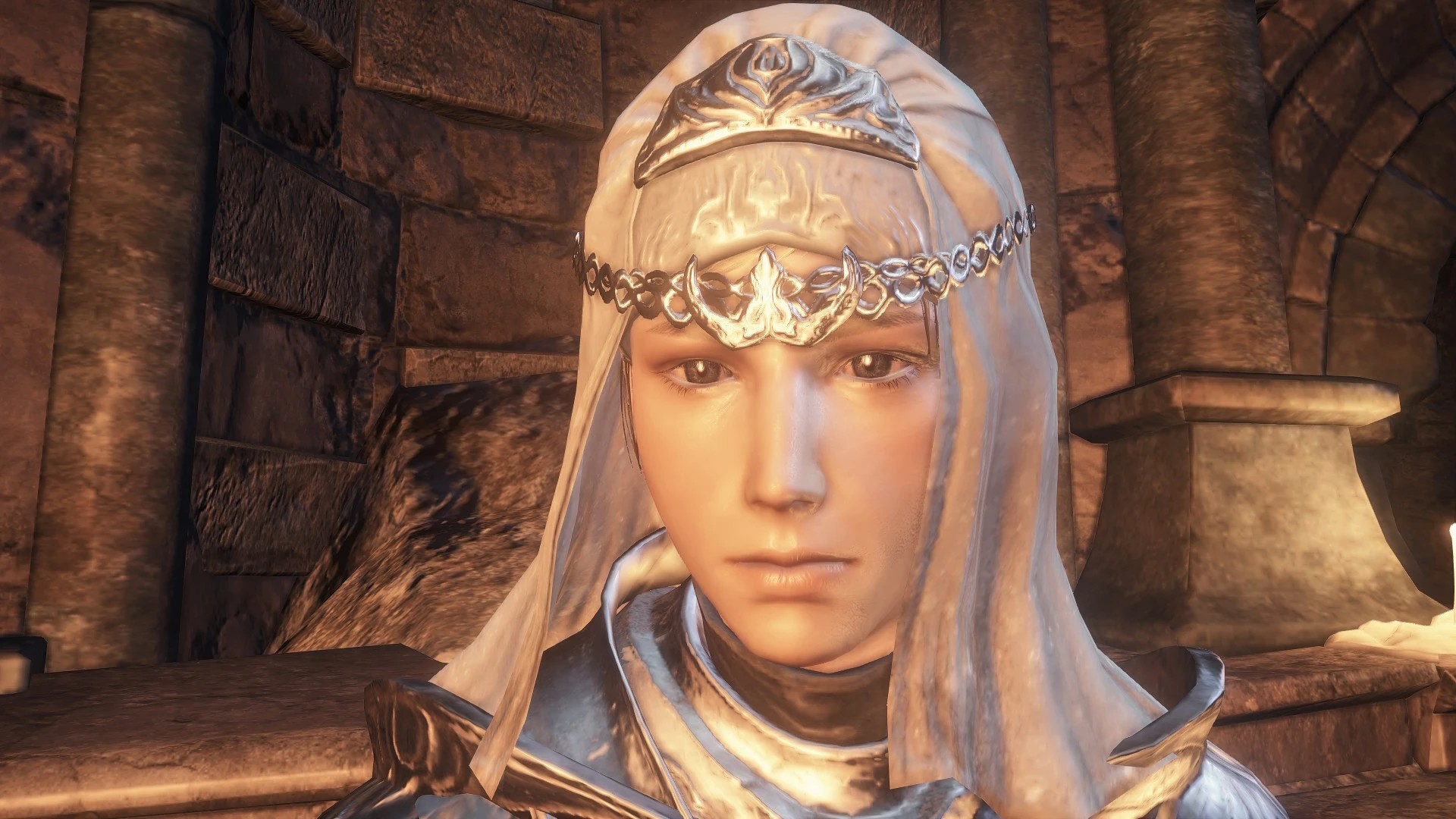 Лицо Сиррис.