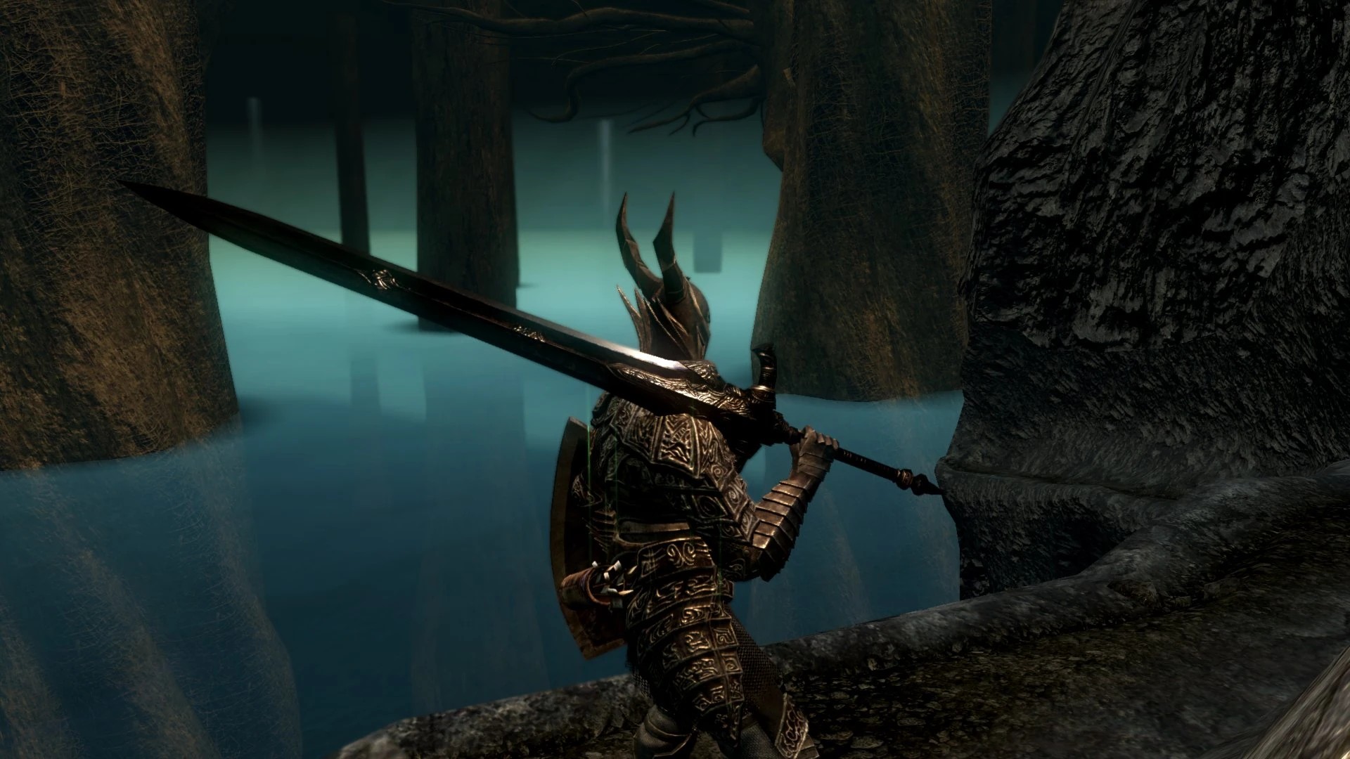 Вид на Озеро Золы со стороны Склепа Великанов.