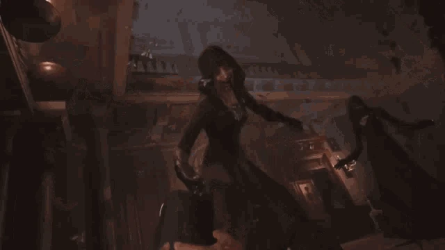 Ловит Итана.